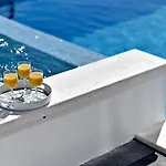 Serenity With Heated Pool * Donji Prolozac